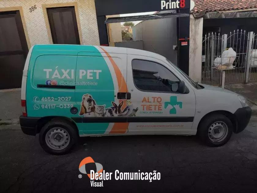 Envelopamento automotivo de veículo no bairro Pimentas, Guarulhos/SP